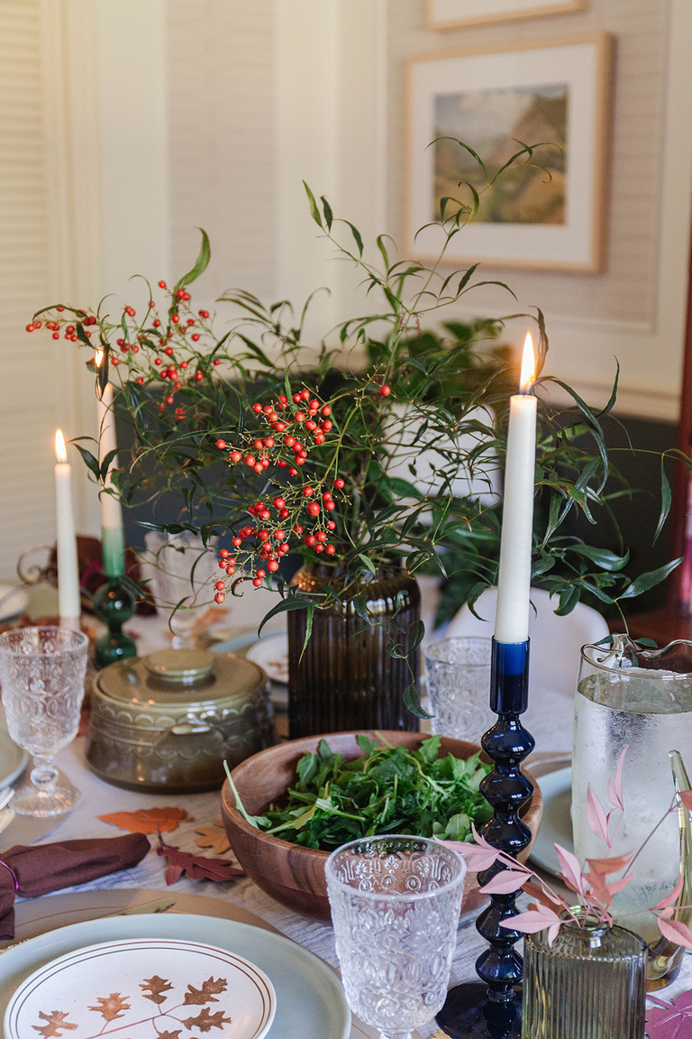 Modern Thanksgiving Tablescape Ideas