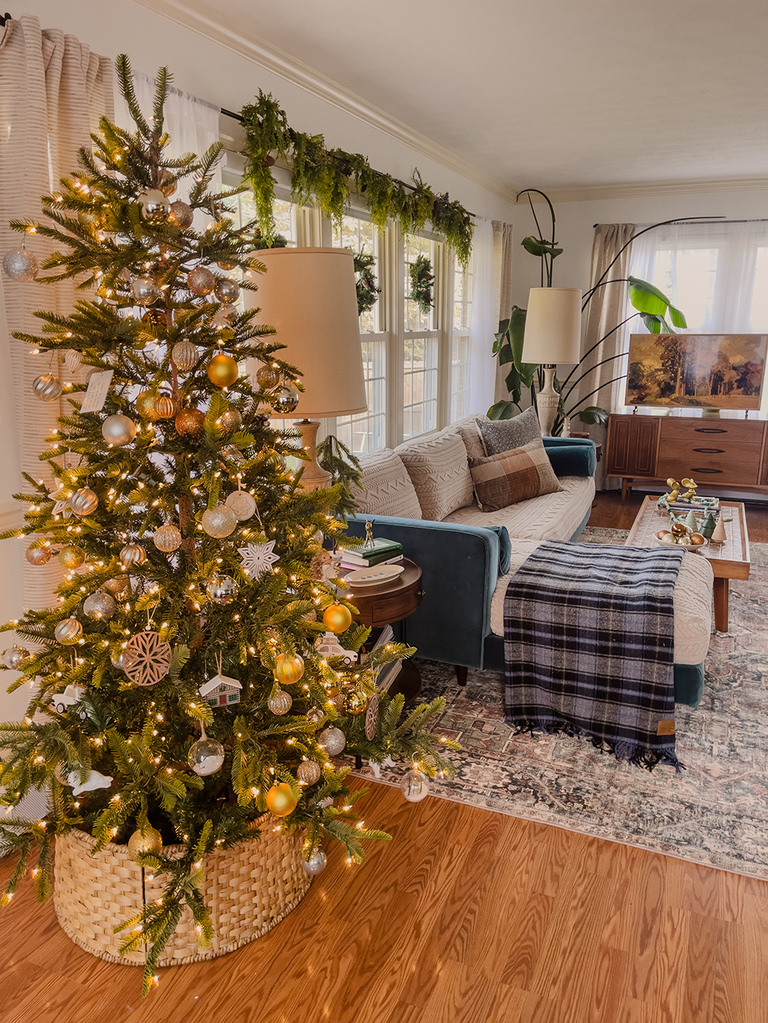 Easy Christmas Decorating And Styling Tips