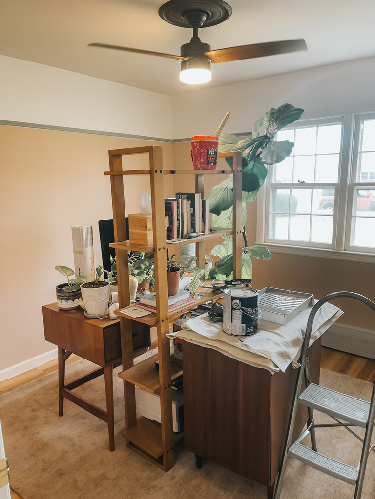 DIY 1/4 Wall Peel-And-Stick Wallpaper Border