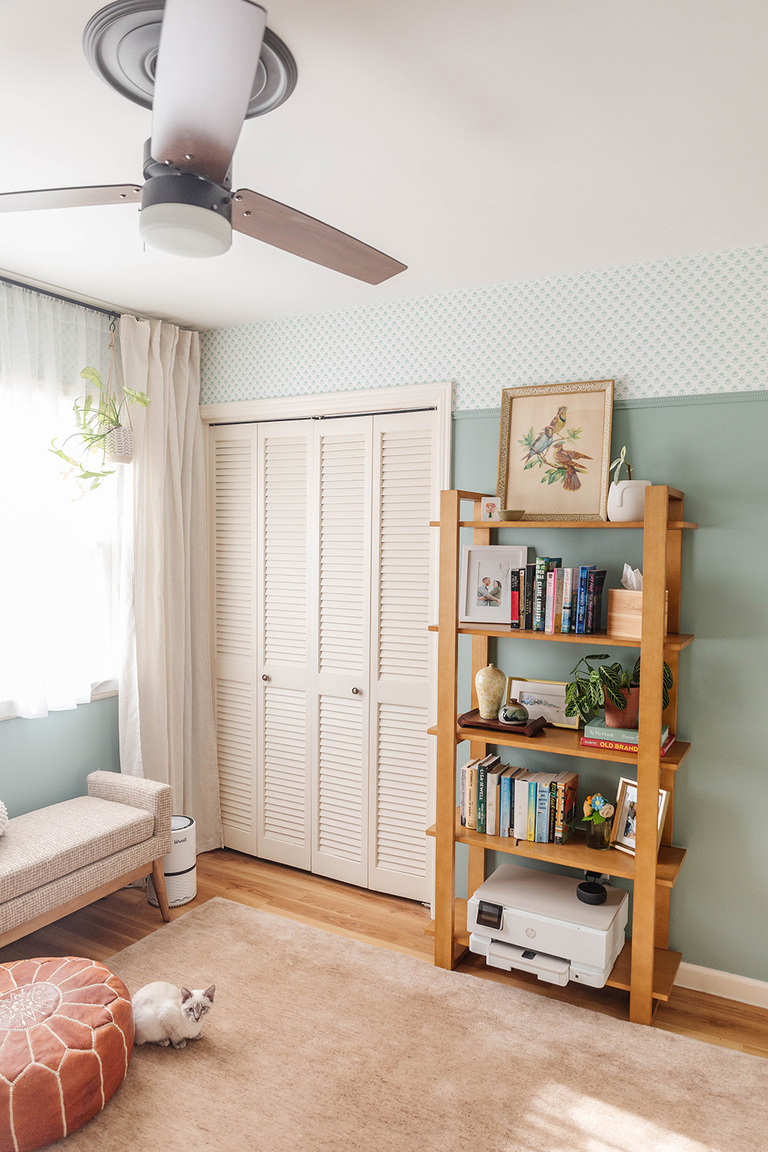 DIY 1/4 Wall Peel-And-Stick Wallpaper Border