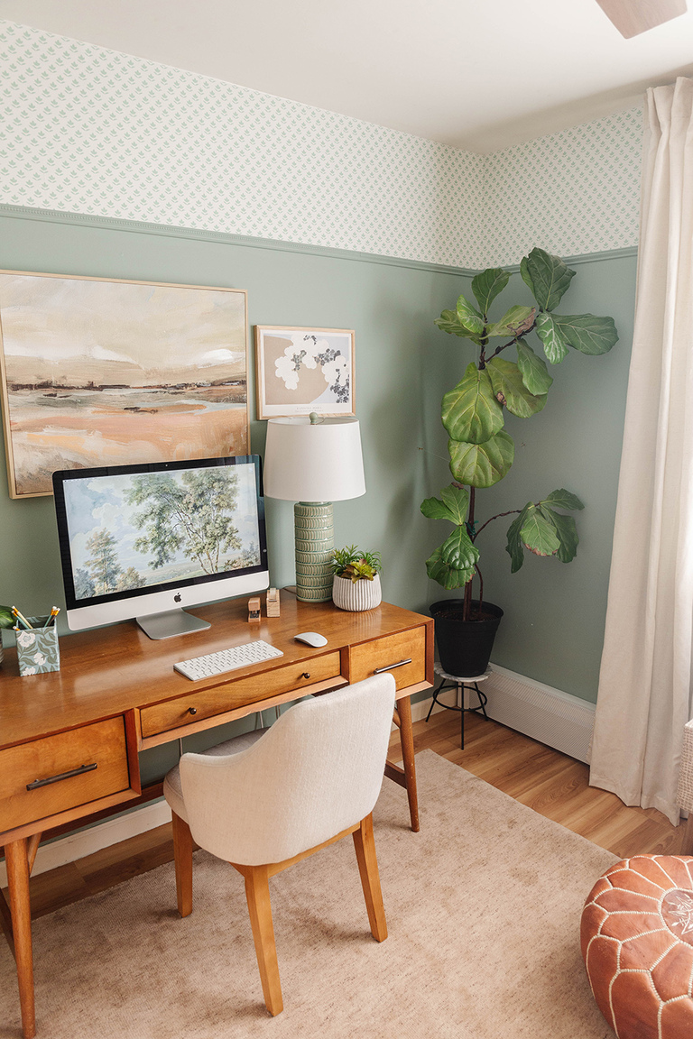 DIY 1/4 Wall Peel-And-Stick Wallpaper Border