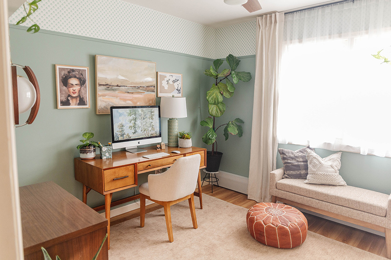 DIY 1/4 Wall Peel-And-Stick Wallpaper Border