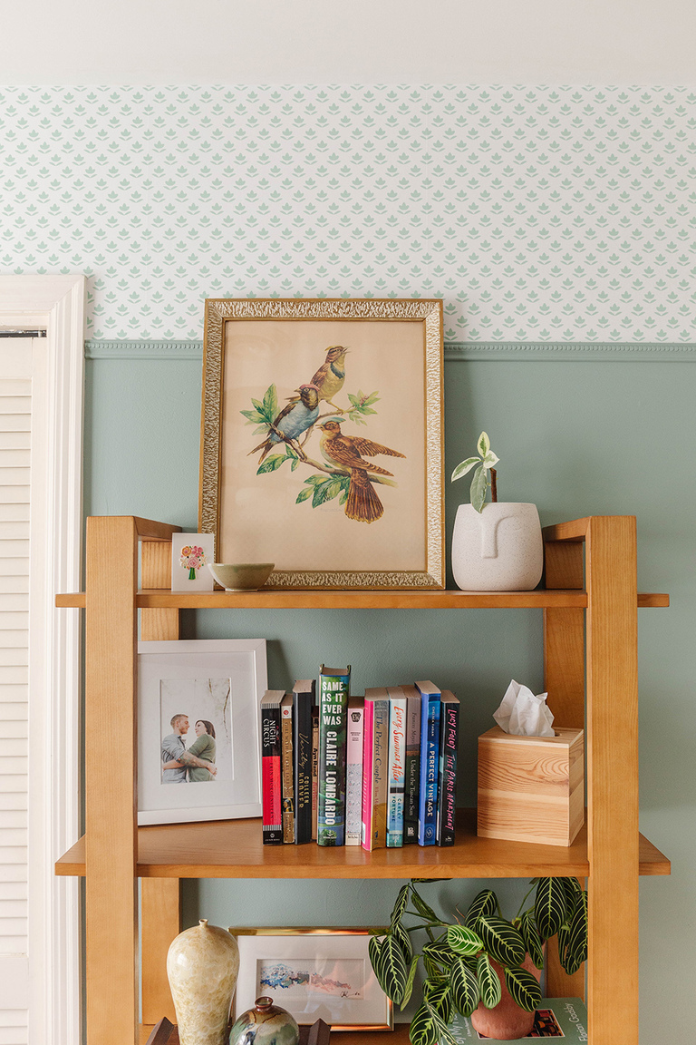 DIY 1/4 Wall Peel-And-Stick Wallpaper Border