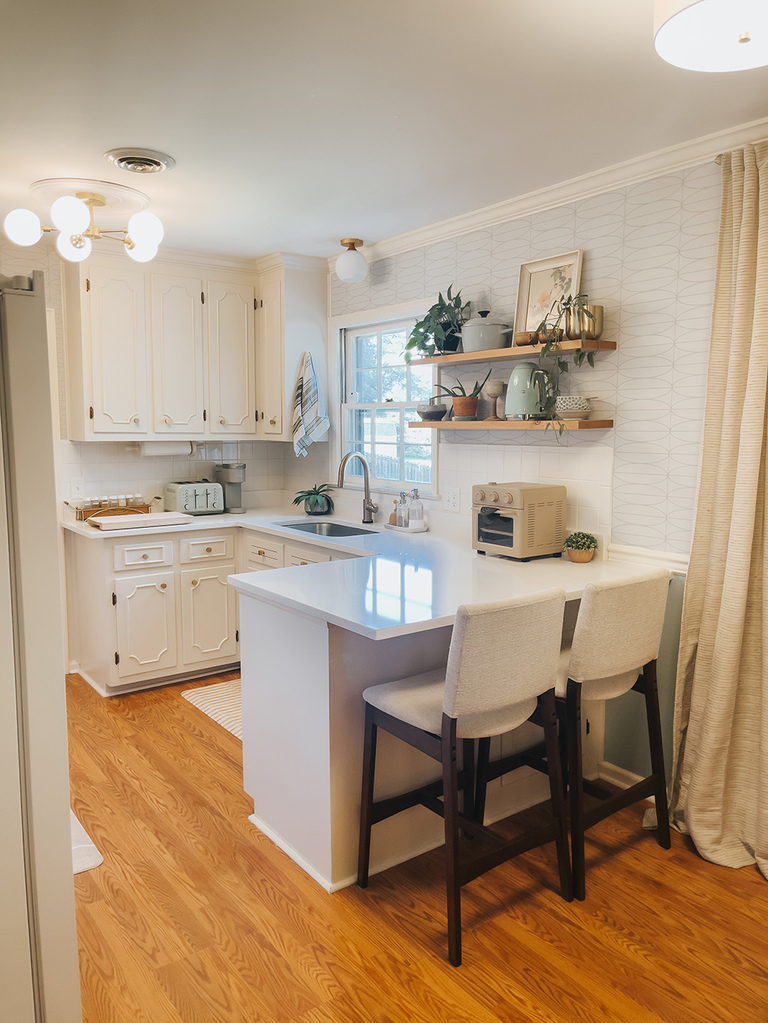 How To Maximize Counters In A Small Kitchen