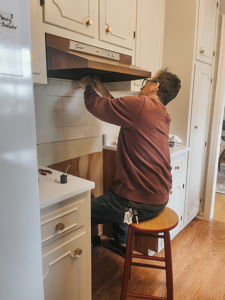Installing A Stainless Steel Range Hood