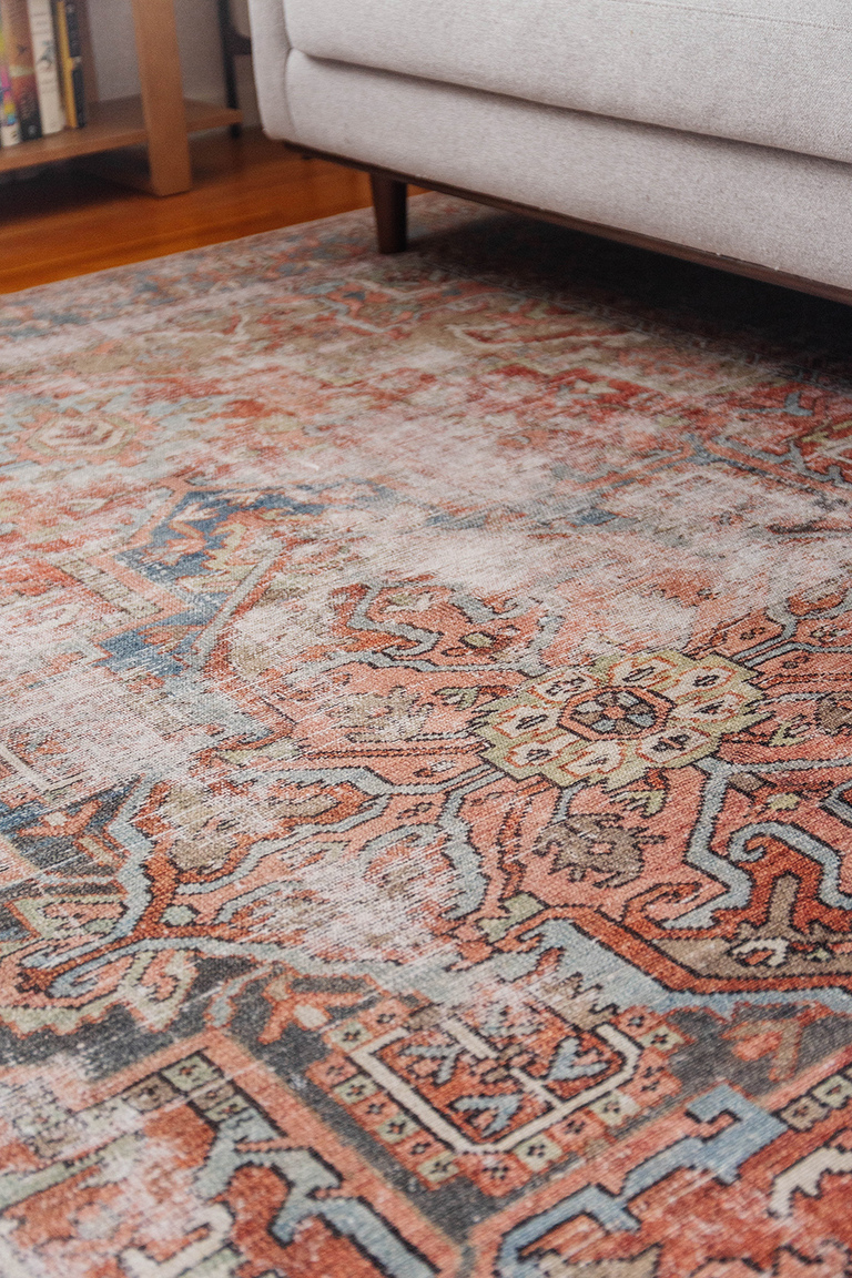 Colorful Modern Lounge Living Room Home Décor Inspiration