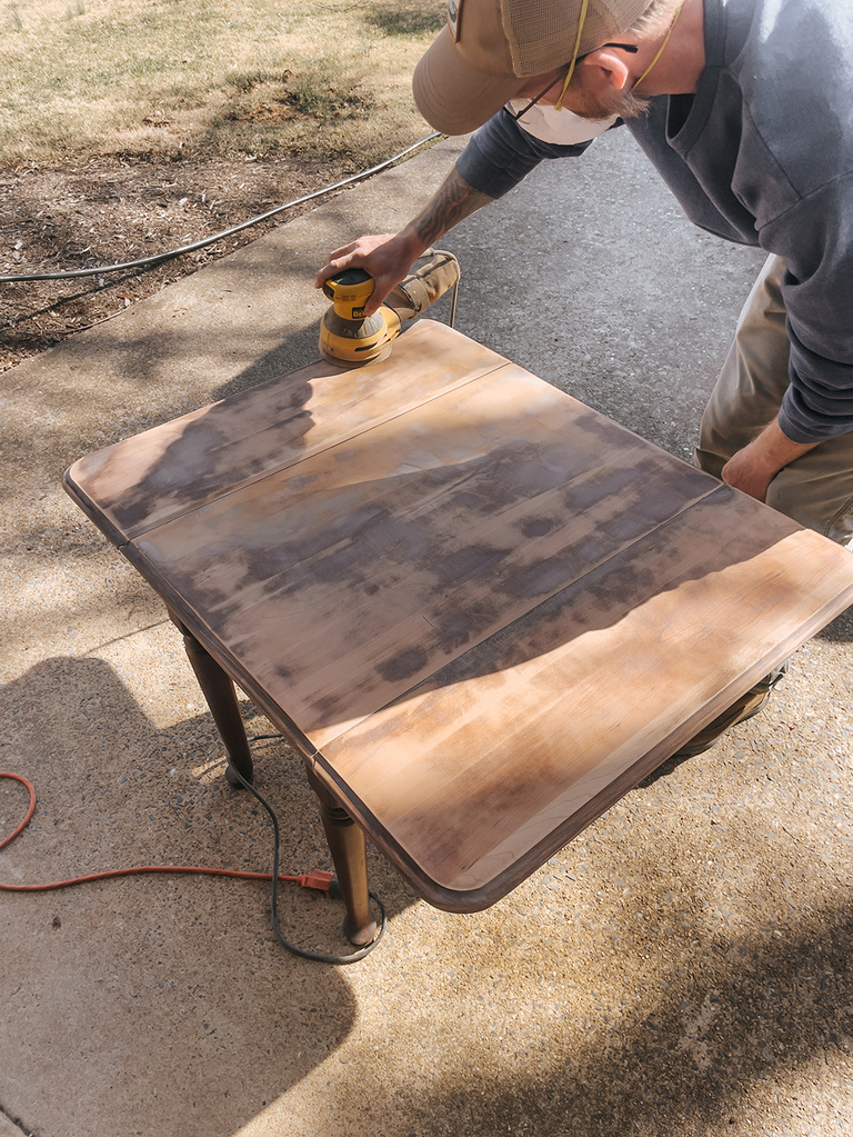 DIY Painted Secondhand Table Makeover