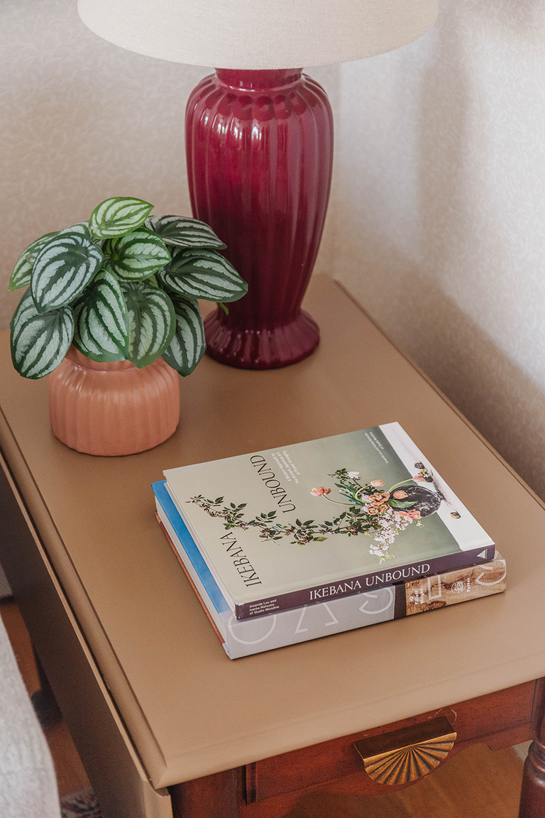 DIY Painted Secondhand Table Makeover