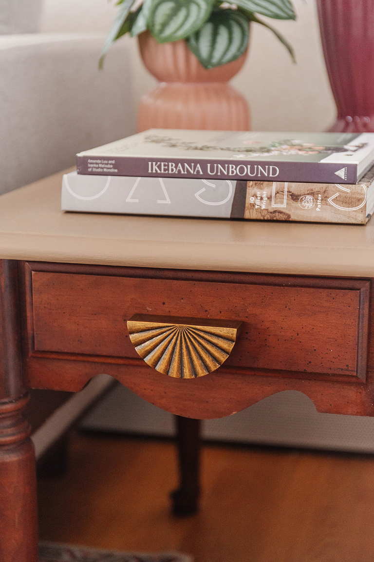 DIY Painted Secondhand Table Makeover