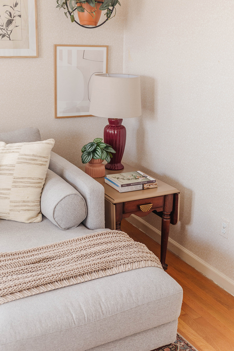 DIY Painted Secondhand Table Makeover