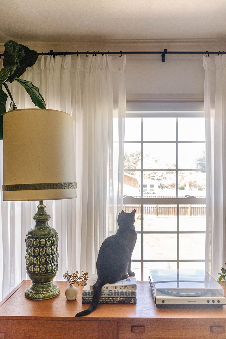 UniCurt Custom Curtains In Our Sunroom | dreamgreendiy.com + @unicurt (gifted/ad)