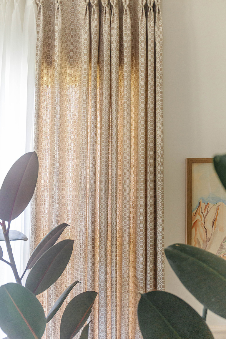 UniCurt Custom Curtains In Our Sunroom | dreamgreendiy.com + @unicurt (gifted/ad)
