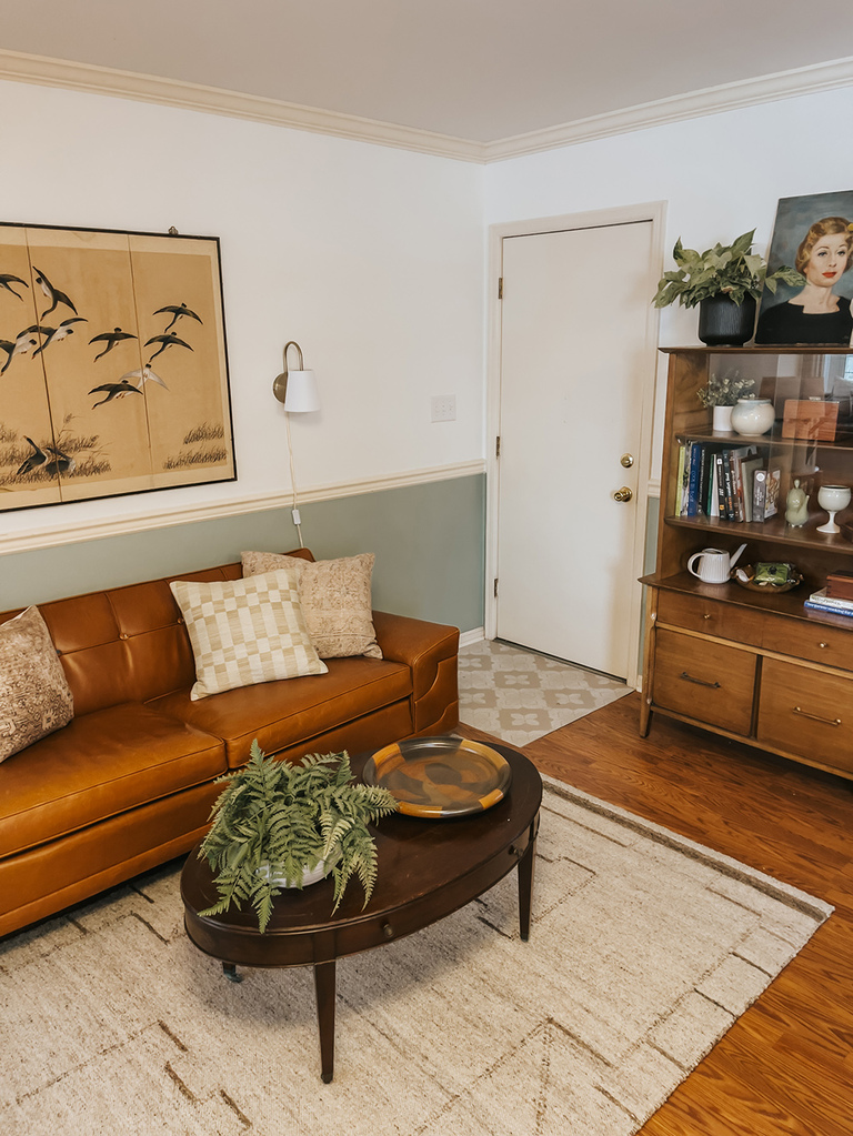Snug Makeover Using Mixed Wallpapers