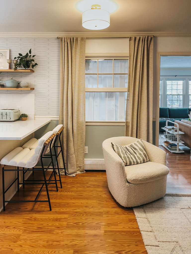 Snug Makeover Using Mixed Wallpapers