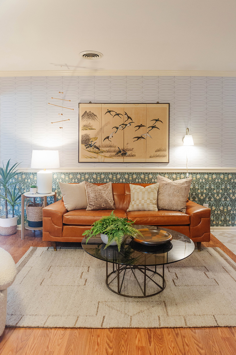 Snug Makeover Using Mixed Wallpapers