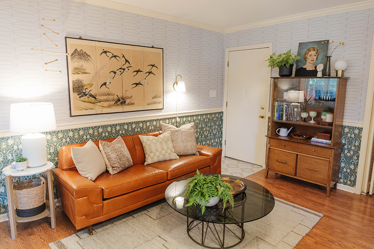 Snug Makeover Using Mixed Wallpapers