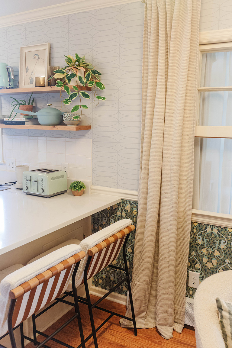 Snug Makeover Using Mixed Wallpapers
