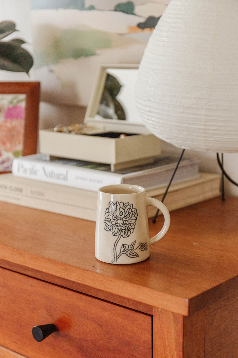 https://dgdpottery.etsy.com