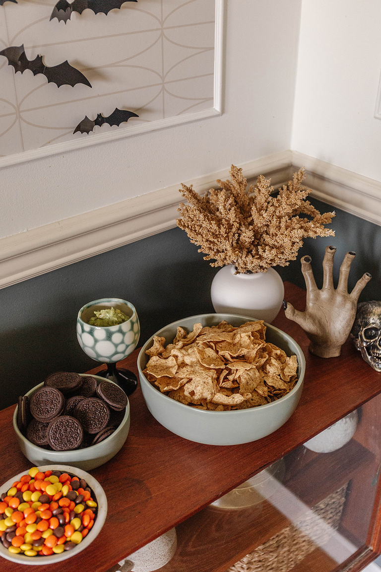 Easy Halloween Party Buffet Styling Ideas