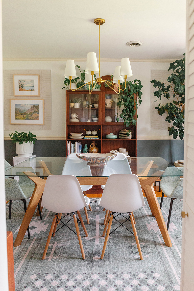 A Revival Easy Care Dining Room Rug