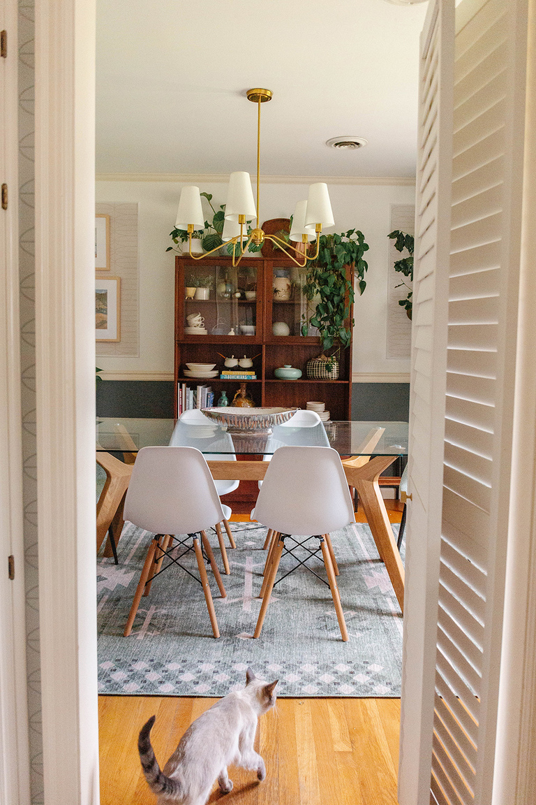 A Revival Easy Care Dining Room Rug