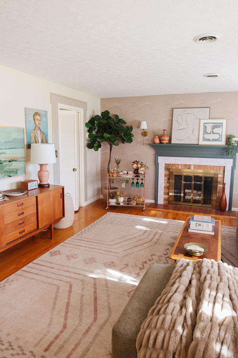 How To Style A Bar Cart For Thanksgiving