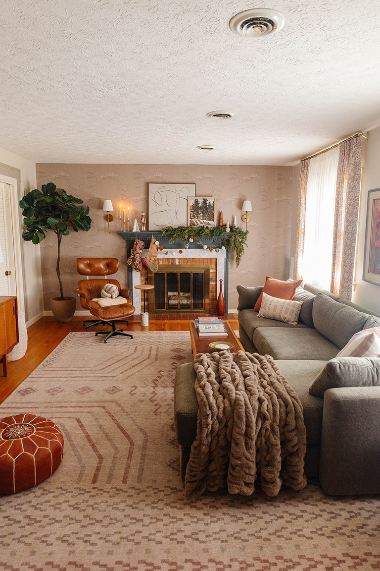 How To Decorate Your Wintertime Mantel